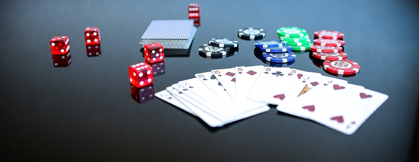 What Is Straight Poker? Meaning, Rules, and Basics for Beginners